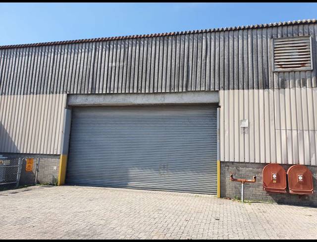 2,200M² FACTORY TO LET IN BLACKHEATH INDUSTRIAL